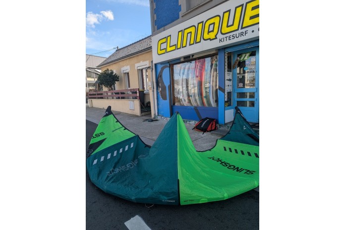 SLINGSHOT SST 2022/2023 9m Occasion