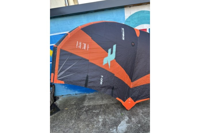 F-ONE Strike V4 5.5m² - Occasion