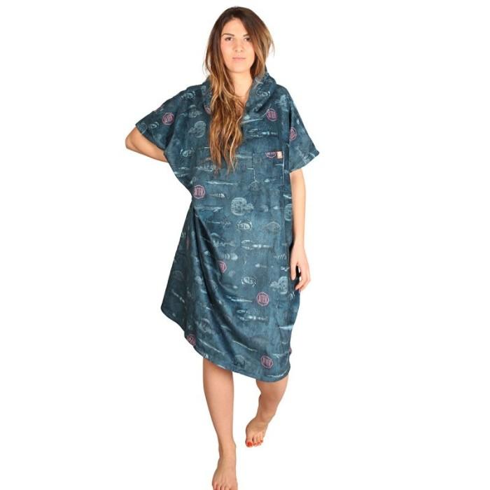 AFTER Essentials Ponchos