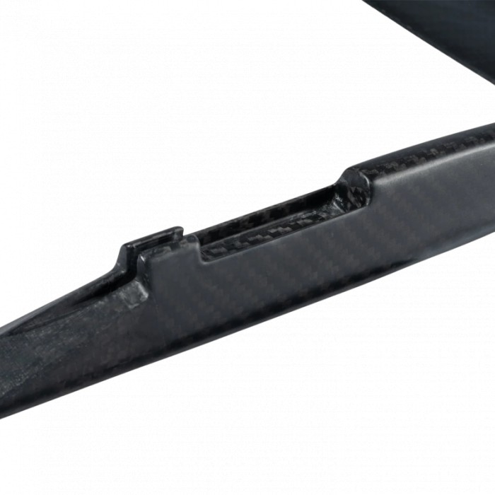 Slingshot One-Lock Flare Tail