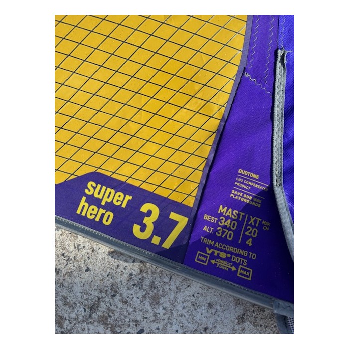 DUOTONE Super Hero 3.7m² 2025 Occasion DUOTONE Super Hero 3.7m² 2025 Occasion